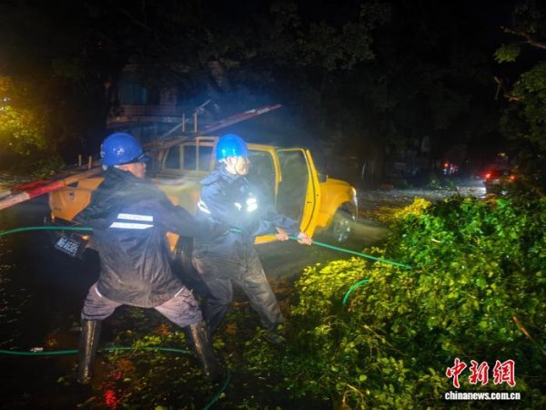 忠琦配资 广东湛江：众志成城昼夜奋战 为灾区复电按下“加速键”